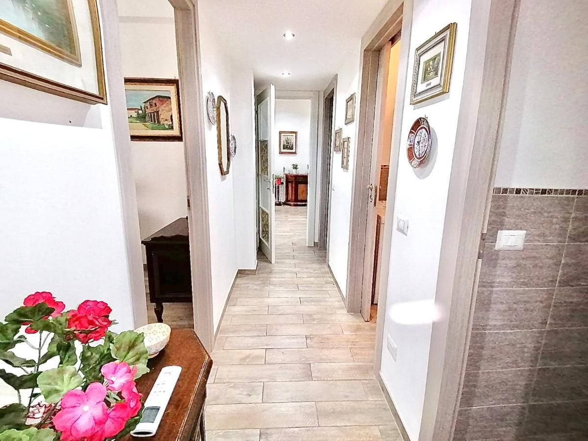 Relax Zambrini Apartment Lido di Ostia Luaran gambar